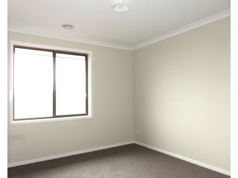 3 Goldington Street, Mickleham VIC 3064