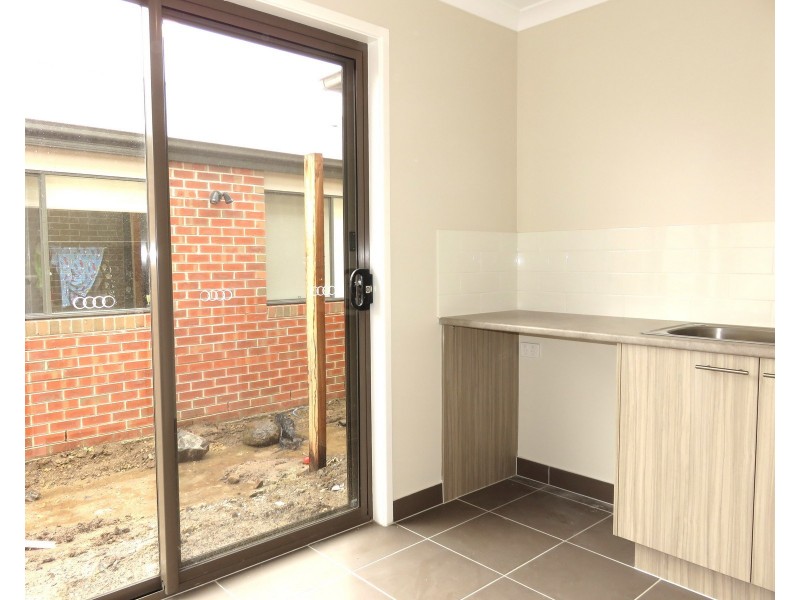 3 Goldington Street, Mickleham VIC 3064