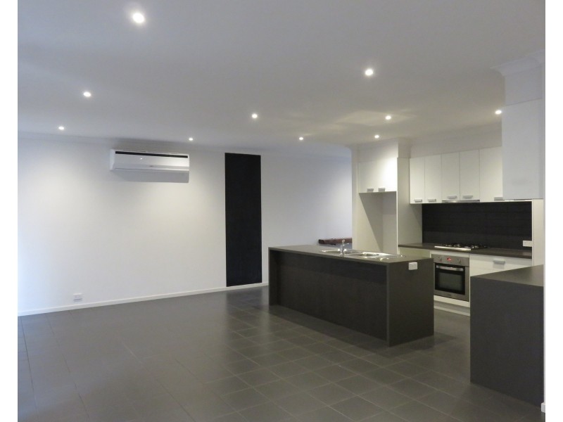 19 Deco Place, Epping VIC 3076