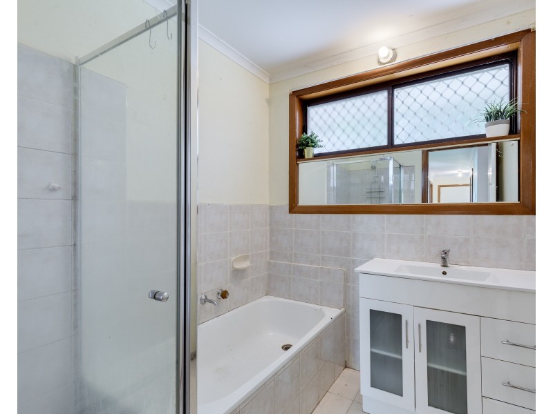 74 Roycroft Avenue, Mill Park VIC 3082