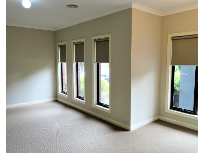 13 Salvador Drive, Epping VIC 3076