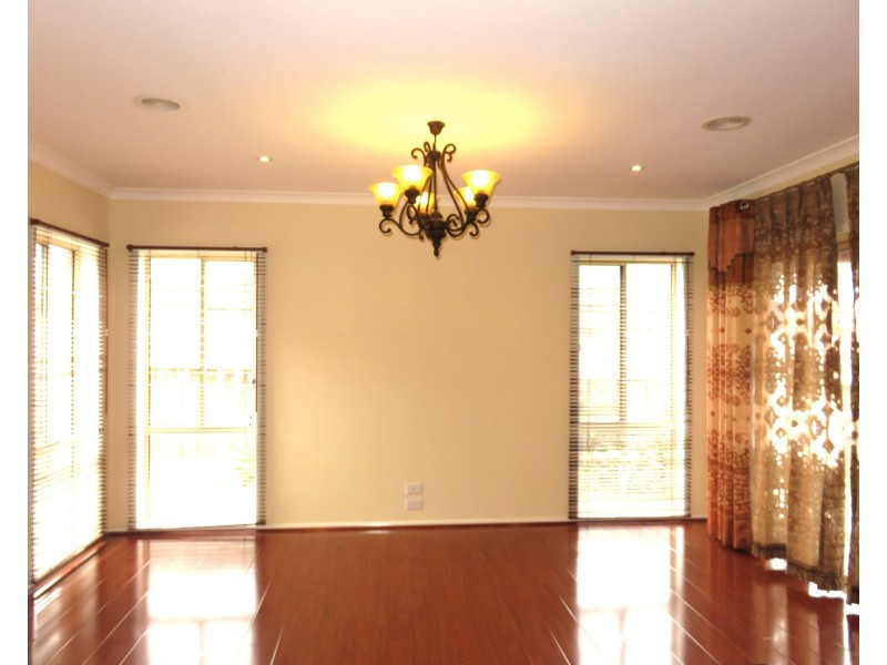 10 Loughton Avenue, Epping VIC 3076