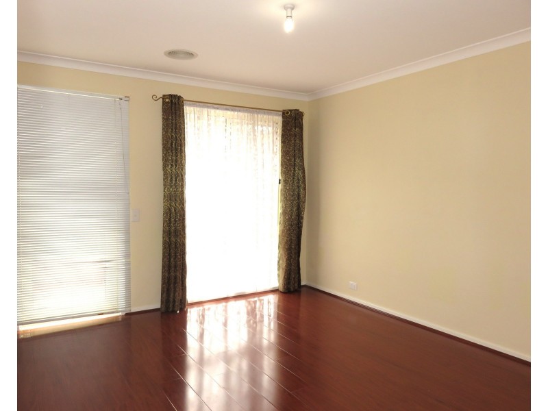 10 Loughton Avenue, Epping VIC 3076