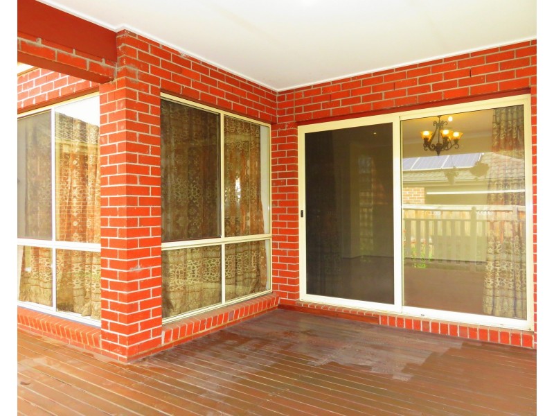 10 Loughton Avenue, Epping VIC 3076