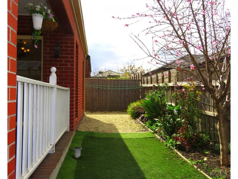 10 Loughton Avenue, Epping VIC 3076
