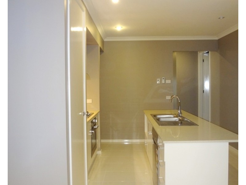 8 Rotino Crescent, Lalor VIC 3075