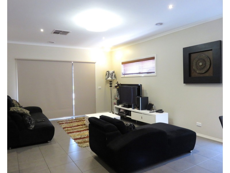 105 Redding Rise, Epping VIC 3076