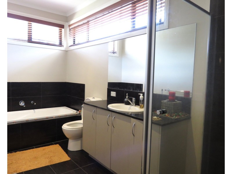 105 Redding Rise, Epping VIC 3076