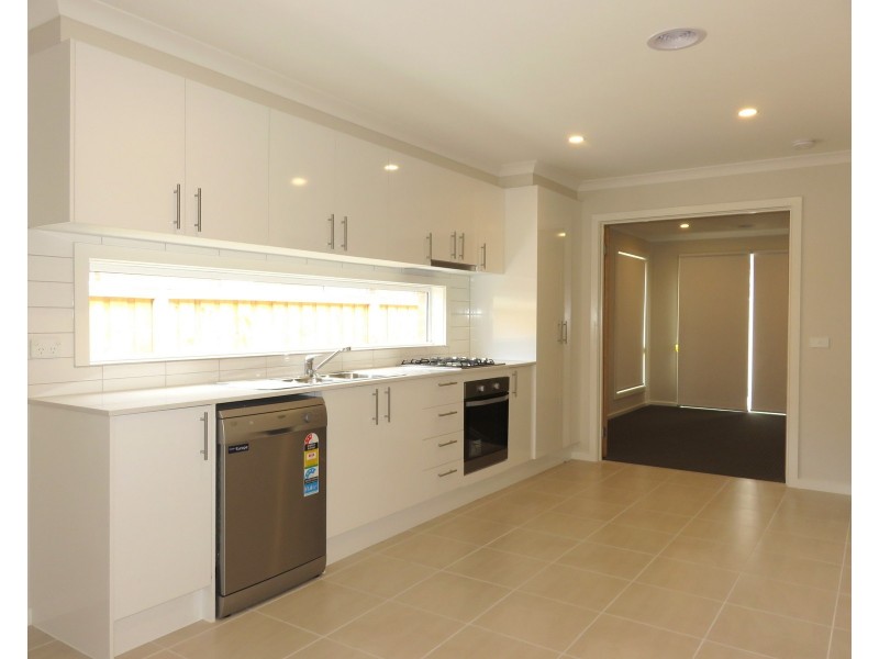 16 Bendoc Street, Wollert VIC 3750