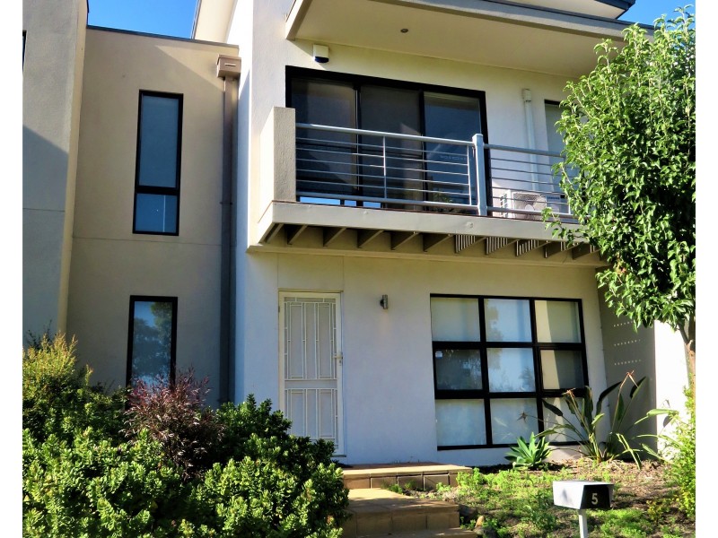 5 Conservation Walk, Epping VIC 3076