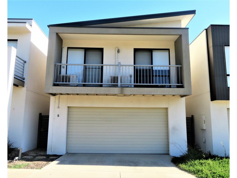 5 Conservation Walk, Epping VIC 3076