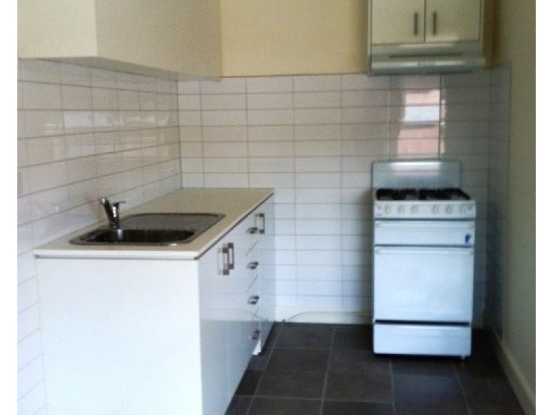 12/74 King William Street, Reservoir VIC 3073