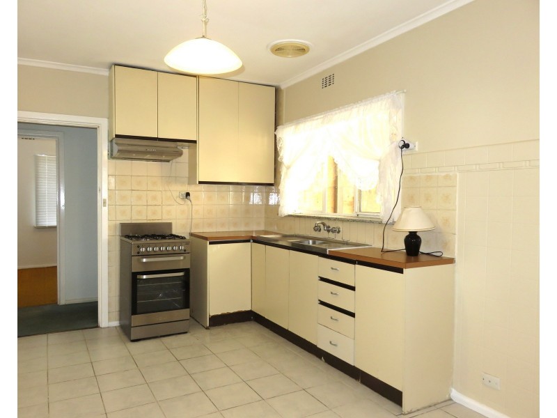 31 Dickens Street, Lalor VIC 3075