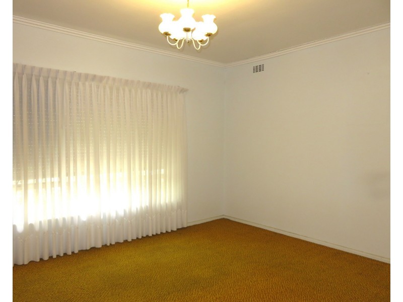 31 Dickens Street, Lalor VIC 3075