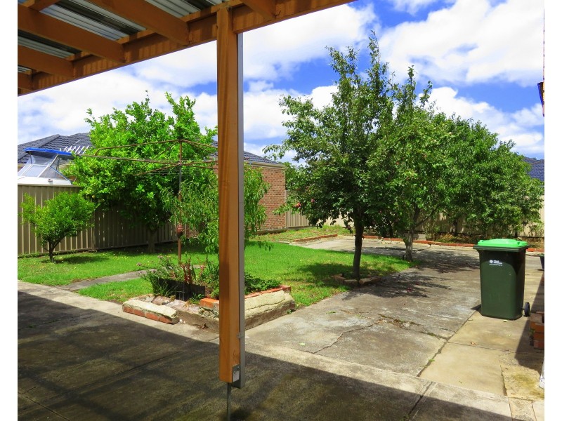 31 Dickens Street, Lalor VIC 3075