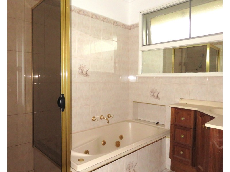 4 Gibson Street, Lalor VIC 3075