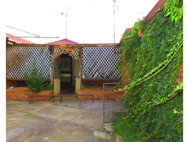 4 Gibson Street, Lalor VIC 3075