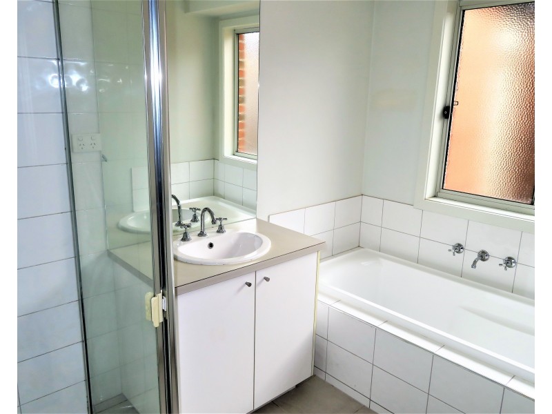 35 Ardenal Crescent, Lalor VIC 3075