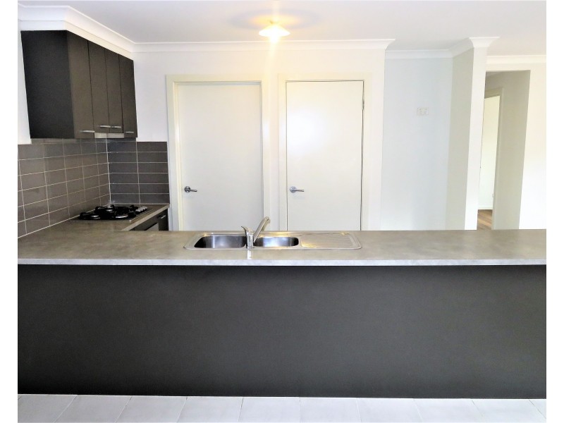 35 Ardenal Crescent, Lalor VIC 3075