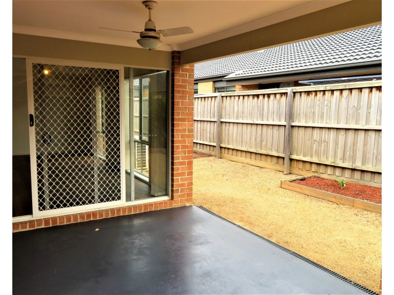 35 Ardenal Crescent, Lalor VIC 3075