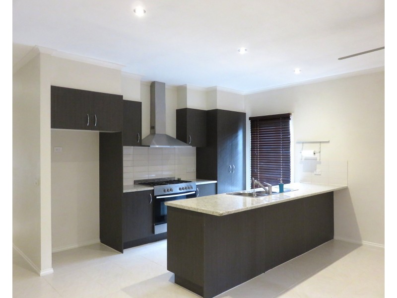 50 Broadleaf Drive, Epping VIC 3076