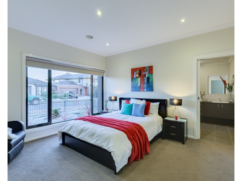 6 Draper Crescent, Epping VIC 3076