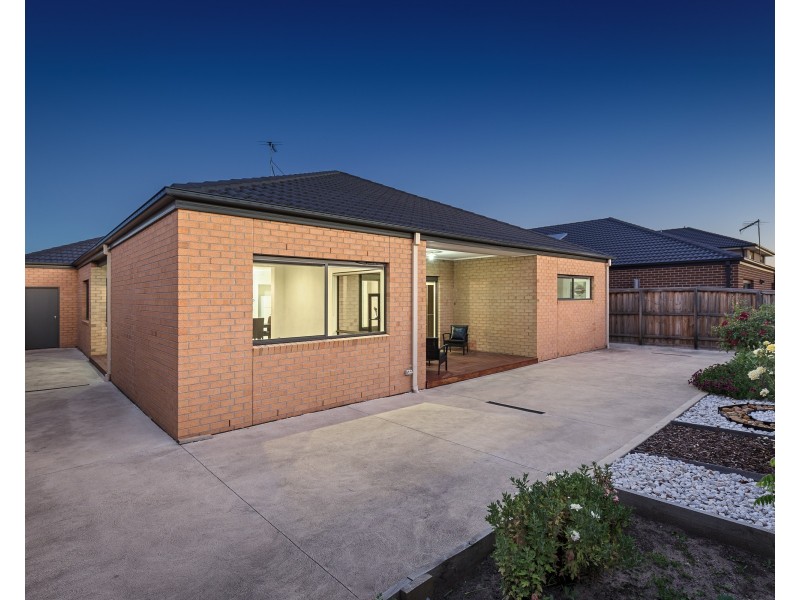 6 Draper Crescent, Epping VIC 3076