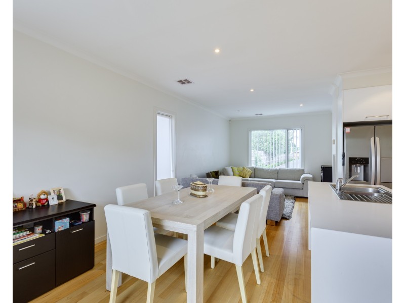 7/16 Young Street, Epping VIC 3076