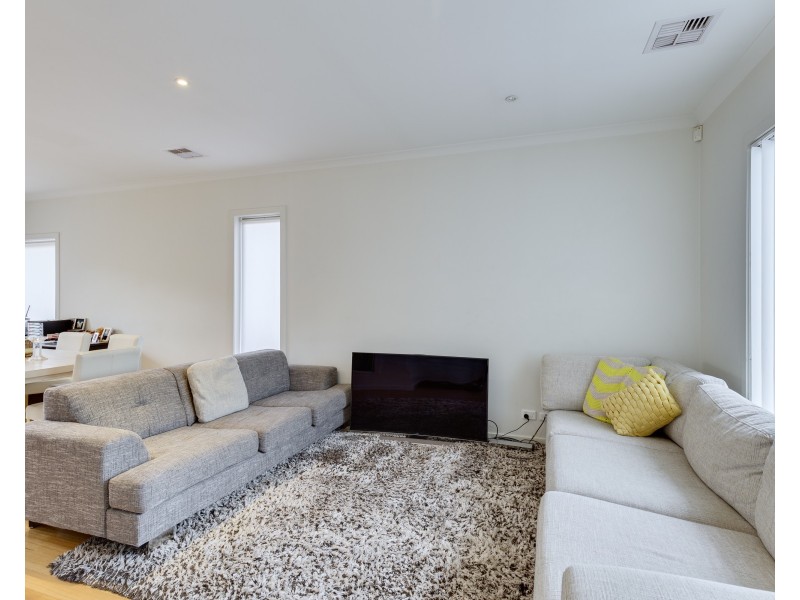 7/16 Young Street, Epping VIC 3076