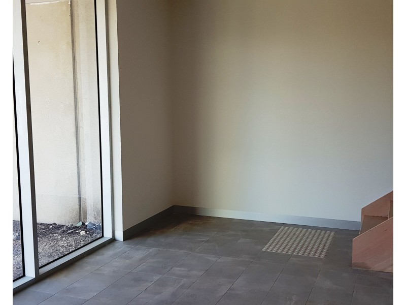 2/29 Yellowbox Drive, Craigieburn VIC 3064