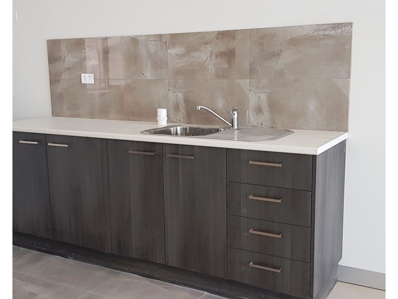 2/29 Yellowbox Drive, Craigieburn VIC 3064