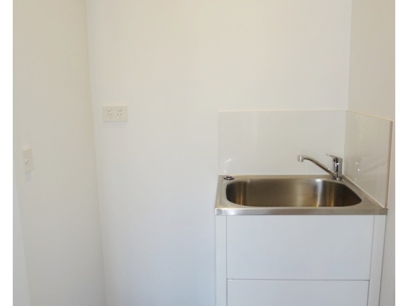 1/4 Hermione Terrace, Epping VIC 3076