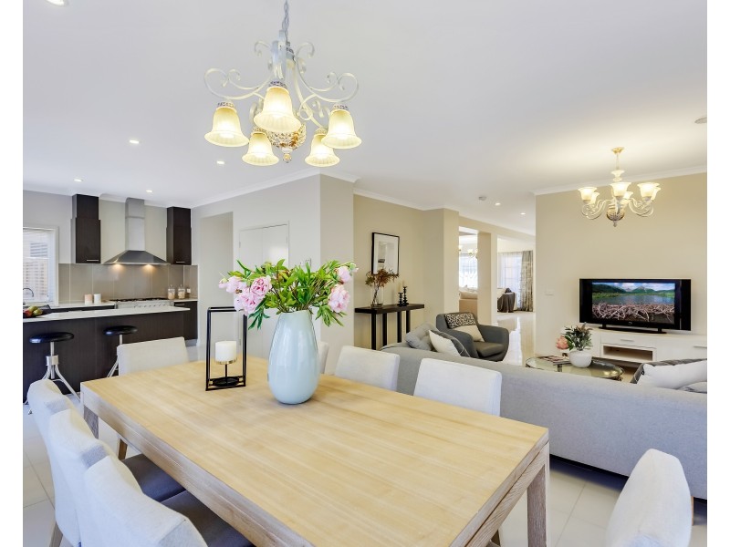 33 Abercrombie Grove, Epping VIC 3076