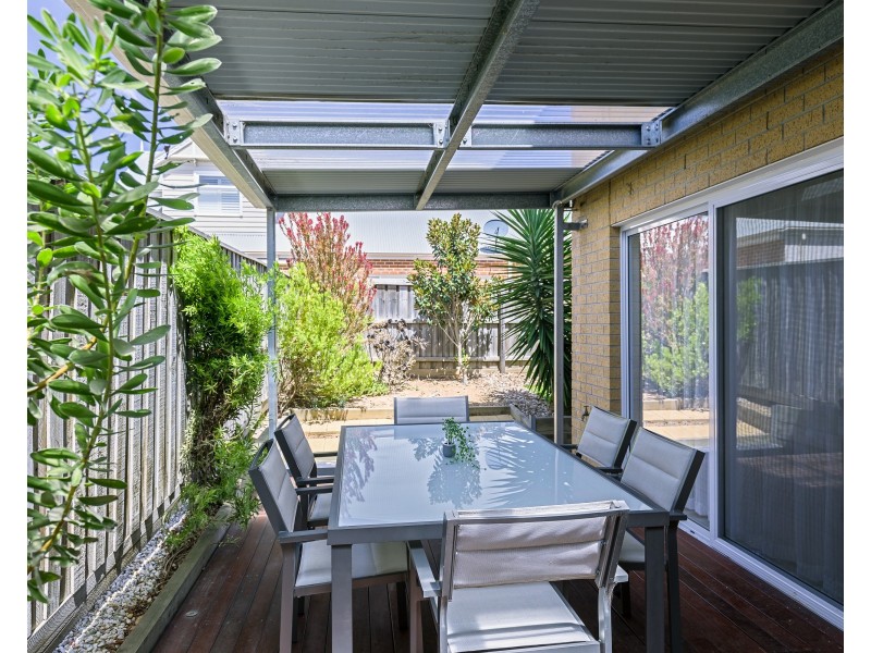 33 Abercrombie Grove, Epping VIC 3076