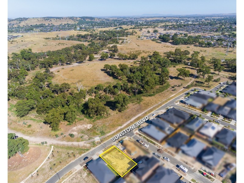 63 Sunstone Boulevard, Doreen VIC 3754