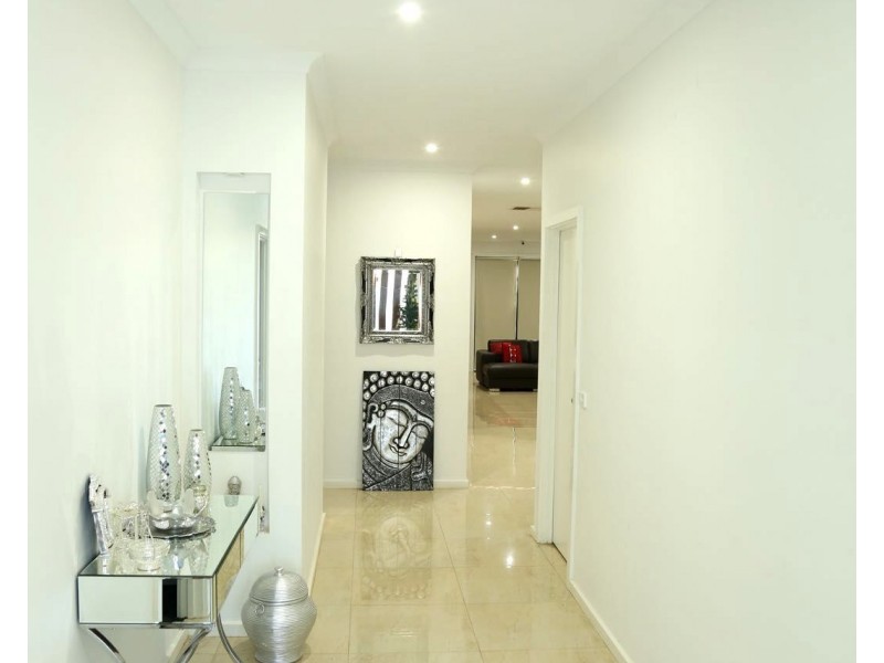 34 Willsmere Way, Mickleham VIC 3064