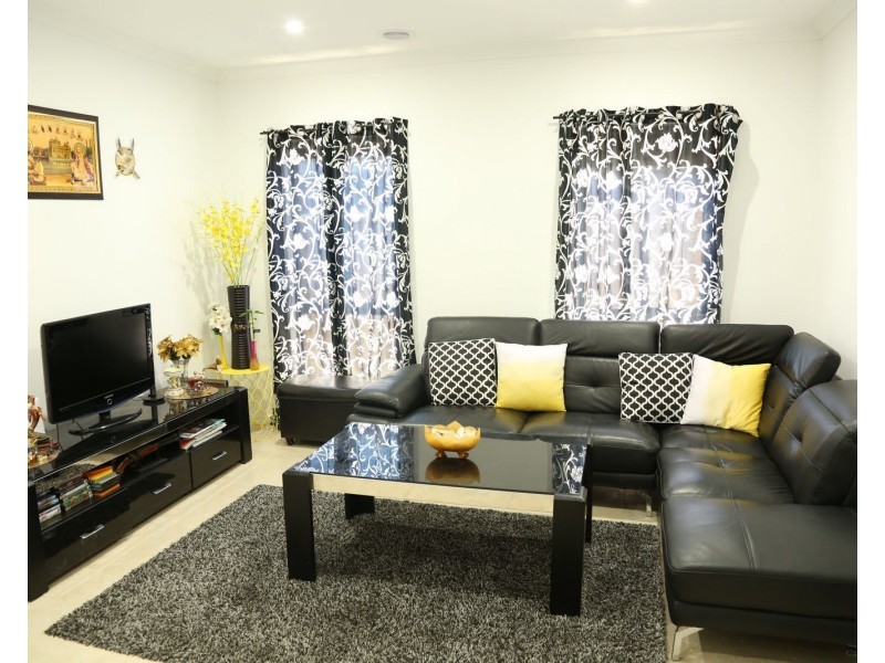 34 Willsmere Way, Mickleham VIC 3064