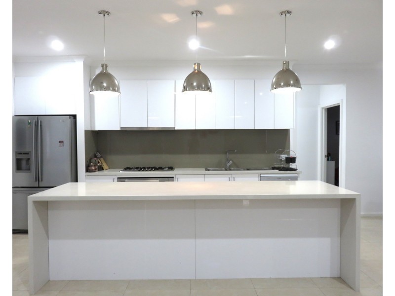 34 Willsmere Way, Mickleham VIC 3064