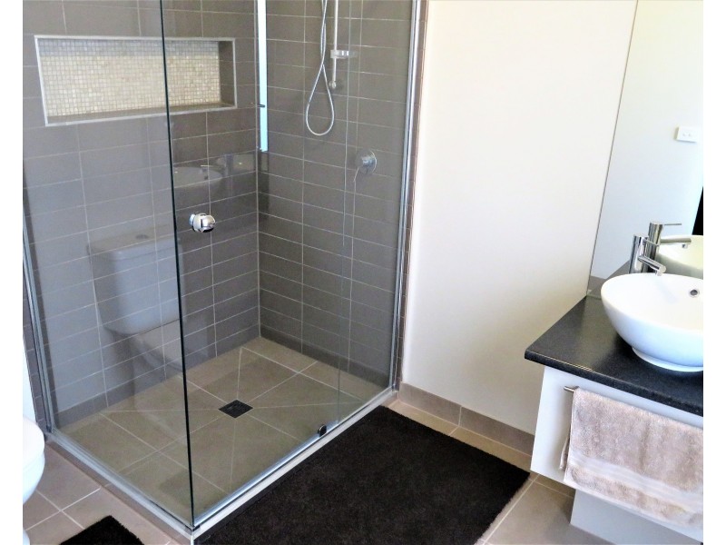 17 Vienna Chase, Lalor VIC 3075