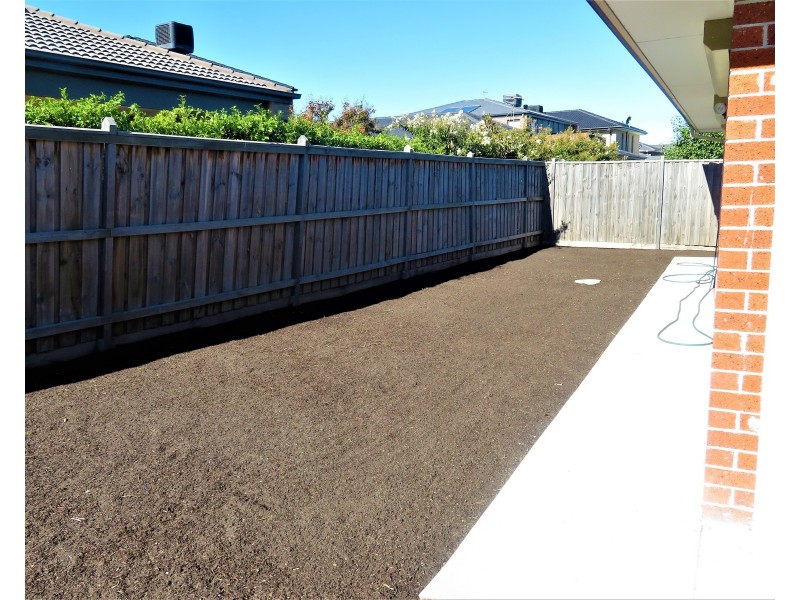 17 Vienna Chase, Lalor VIC 3075