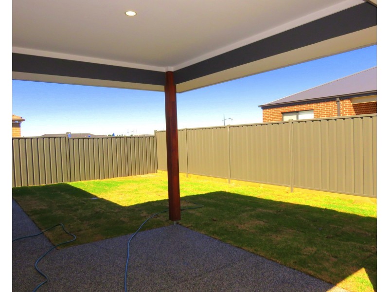 30 Cooney Circuit, Kalkallo VIC 3064