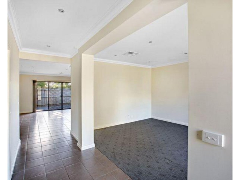 97 Vincent Drive, South Morang VIC 3752