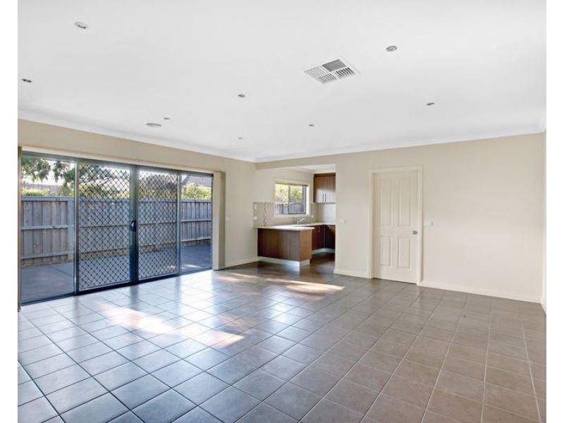 97 Vincent Drive, South Morang VIC 3752