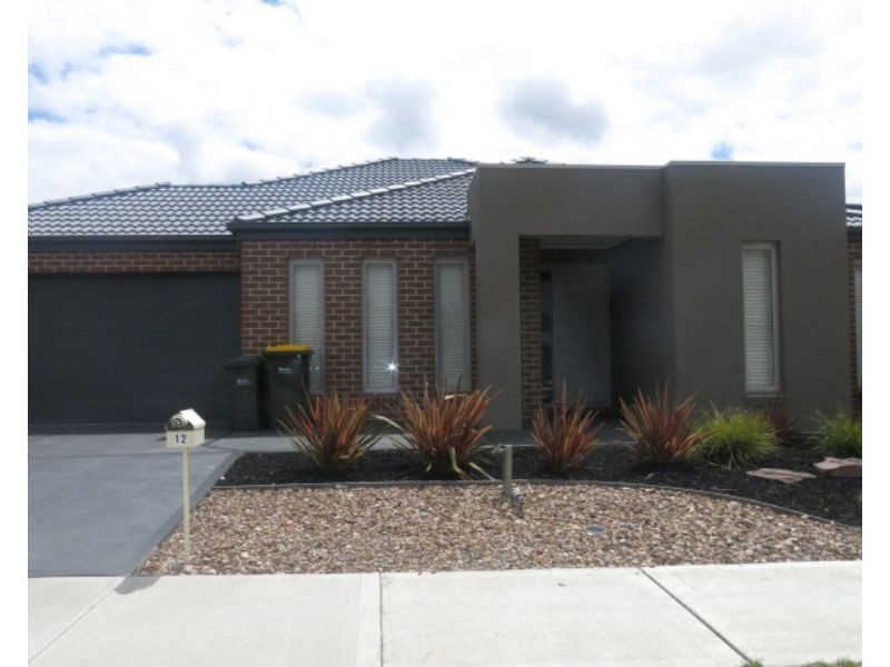 12 Port Road, Doreen VIC 3754