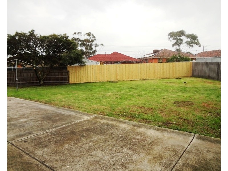 12 Magnolia Court, Lalor VIC 3075