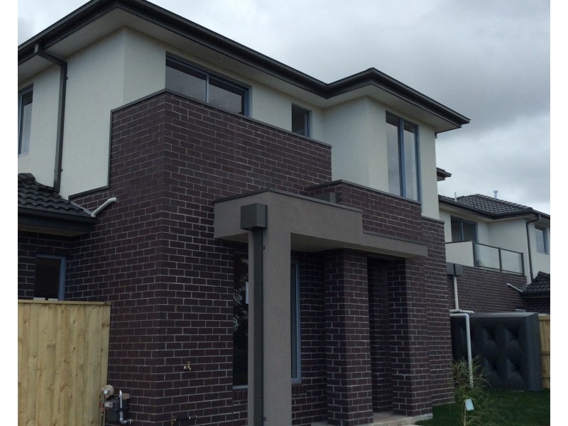 2/3 Redding Rise, Epping VIC 3076