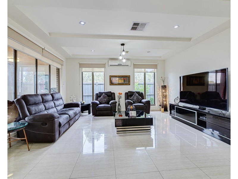 2 Edenvale Boulevard, Wollert VIC 3750