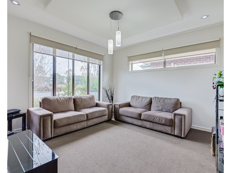 2 Edenvale Boulevard, Wollert VIC 3750
