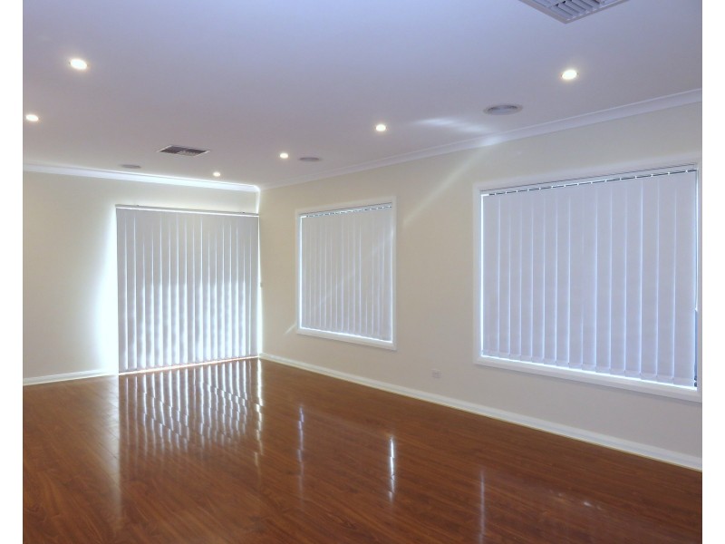 9 Dianella Avenue, Kalkallo VIC 3064