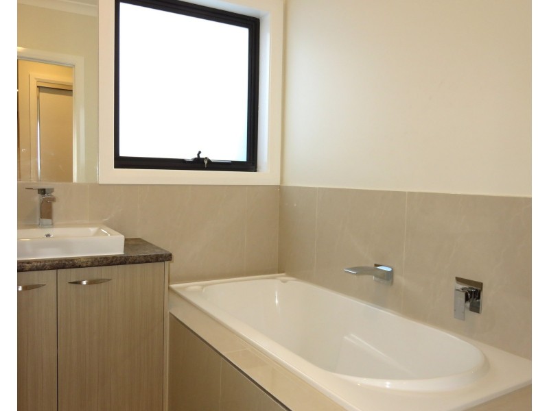 9 Dianella Avenue, Kalkallo VIC 3064